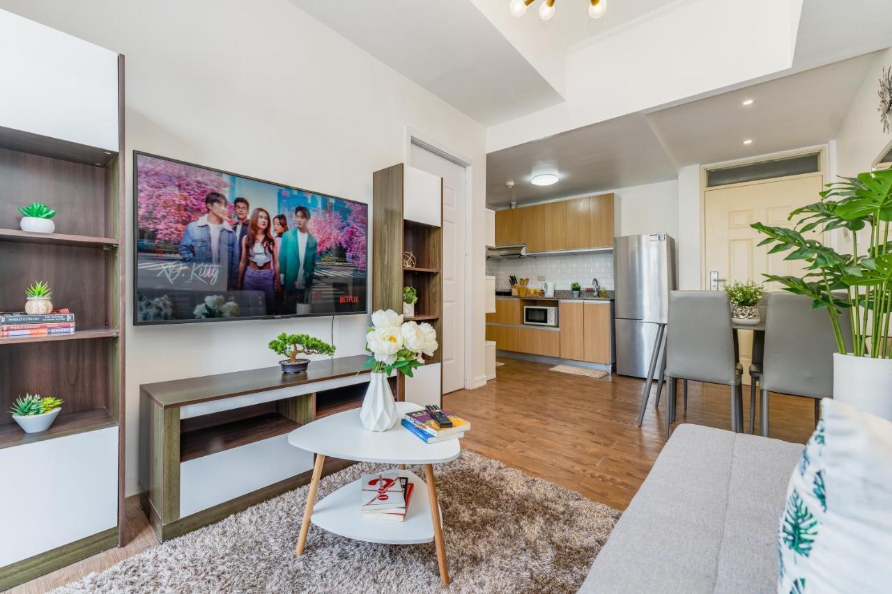 Apartment Amani 237, 3 Minutes To Airport, With Gym & Pool, Free Netflix, Fast Wi-fi *