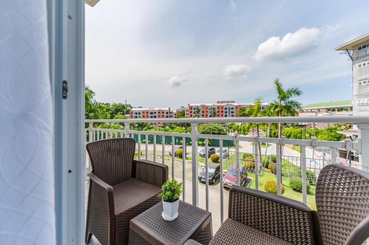 Apartment Amani 237, 3 Minutes To Airport, With Gym & Pool, Free Netflix, Fast Wi-fi
