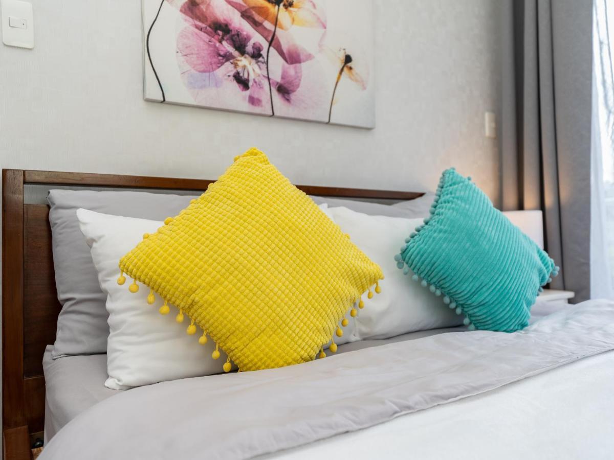Amani 237, 3 Minutes To Airport, With Gym & Pool, Free Netflix, Fast Wi-fi