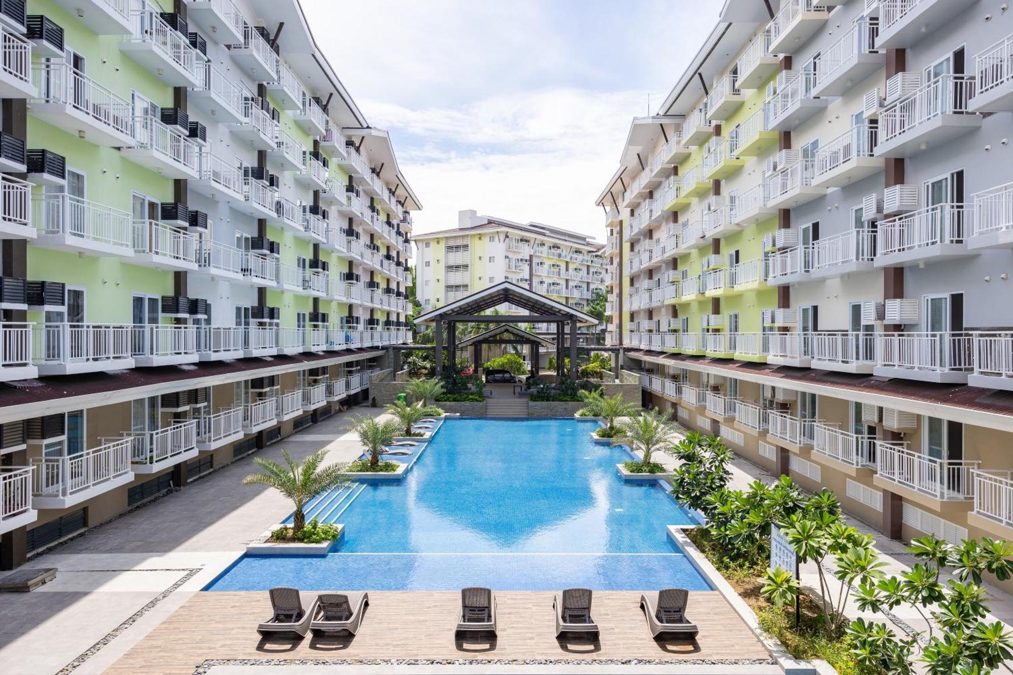 Amani 237, 3 Minutes To Airport, With Gym & Pool, Free Netflix, Fast Wi-fi * Lapu-Lapu City